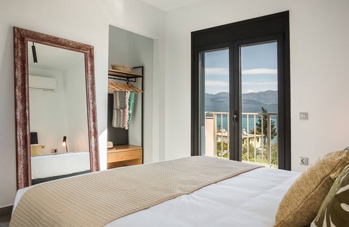 Lixouri Villa | R 1480 Fter K3 with Garden View, Sea view & Welcome Drink.