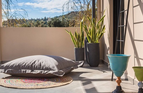 Lixouri Villa | R 1481 Petani K5 with Garden View, Sea view & Soundproof Windows.