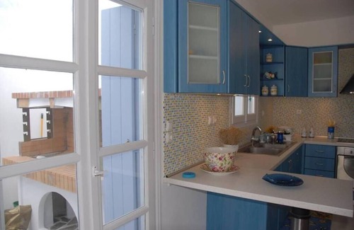 Kamari Villa | Riviera paradise-unique villa with private pool