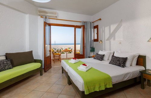 Koutouloufari Hotel | Romantica Hotel Apartments