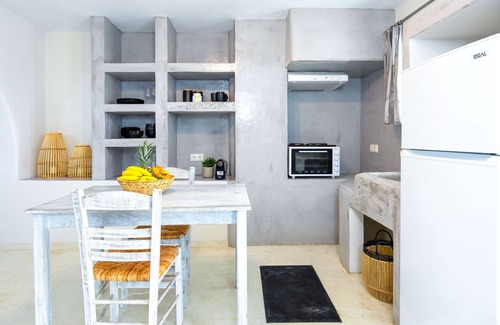 Kastraki House | Sahara Apartments - Deluxe King studio