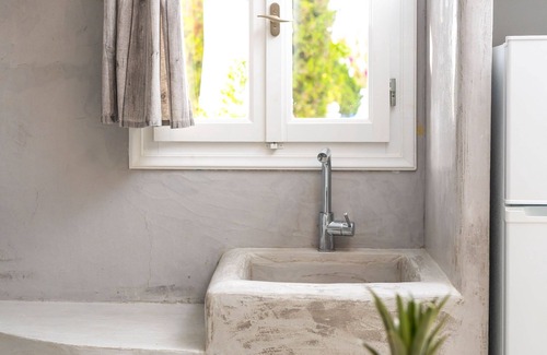 Kastraki House | Sahara Apartments - Deluxe King studio