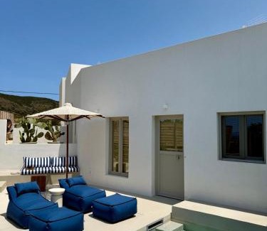 Antiparos Villa | Saliagos villas complex with private pools