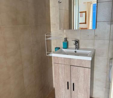 Ilia Apartment | Sea View Apartment