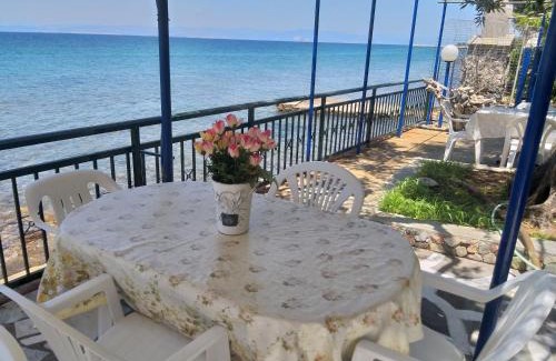 Megalos Prinos House | Sea View Bungalows
