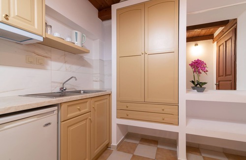 Xirokastello Apartment | Sea View Village Apartments