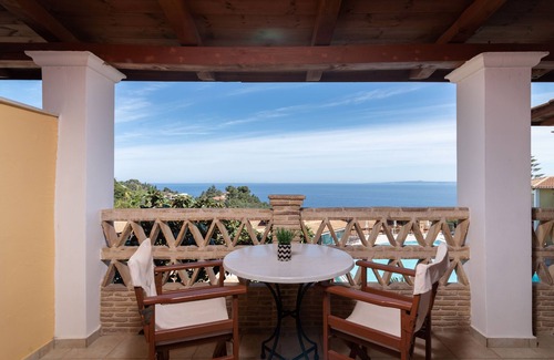 Xirokastello Apartment | Sea View Village Apartments
