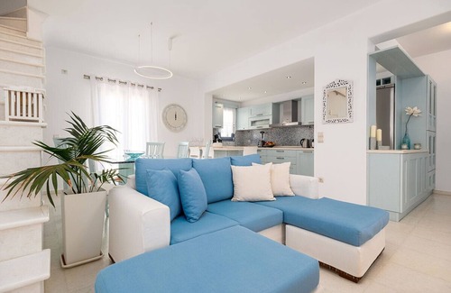 Ampelas Villa | Seaside house