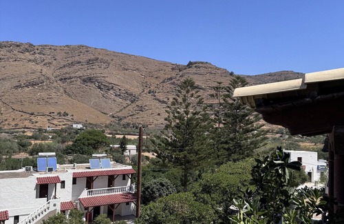 Pisses Apartment | Studio Apartment '2' with Sea View, Wi-Fi and Air Conditioning