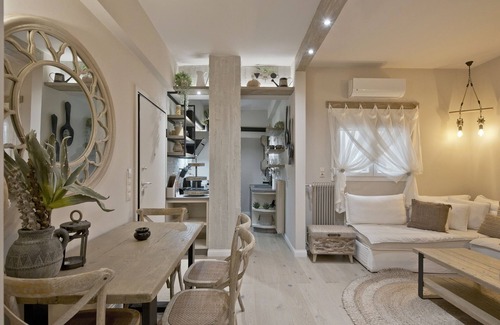 Pangrati Apartment | Stylish Apartment at Pagrati