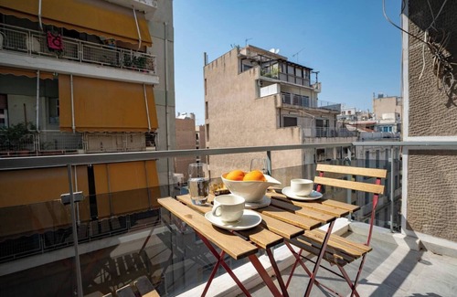 Omonia Apartment | Stylish Metaxourgio 3 pers apart by MPS