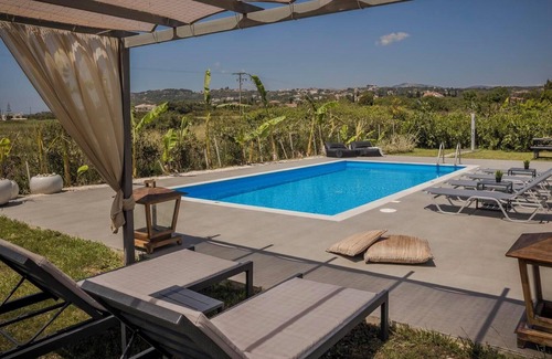 Svoronata Villa | Stylish Villa, A/C, Private Pool, Fabulous Location - Just 5mins walk to Tavernas & Ai Helis Beach!