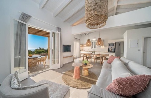 Tzamarelata Villa | Summer Breeze Villa With Private Pool