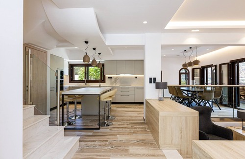 Bali Villa | The White House of Bali, an outstanding Seaview villa, a w/private pool (14pax)