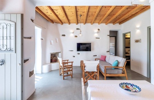 Krotiri House | Three independent traditional sea view houses