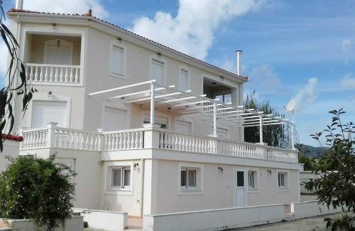 Agios Dimitrios Apartment | Traditional apartment in nature
