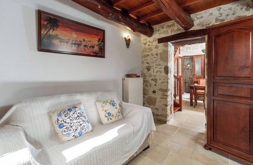 Agios Myronas Apartment | Traditional Cretan Houses, Agios Myronas, Heraklion Crete