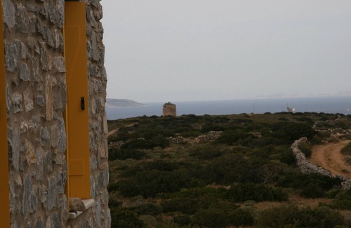 Ag. Georgios Villa | Unique villa, peaceful area, 1.600cc SUV and boat trips included in price