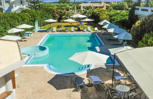 Petaloudes Hotel | Valentino Hotel