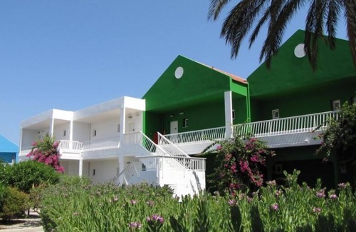 Petaloudes Apartment | Valsami Hotel Apartments