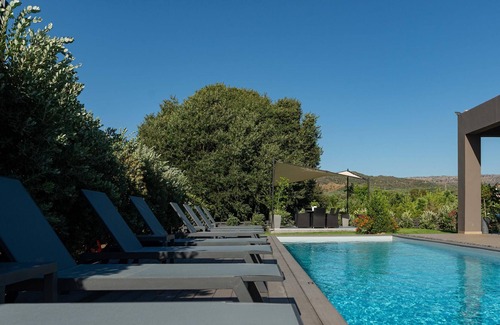 Alikianos Villa | Vega villa - Six Bedroom Villa, Sleeps 14