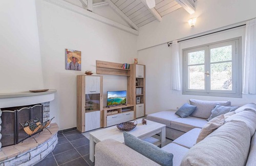 Lefktron Villa | Villa ∙ 2 bedrooms ∙ 4 guests