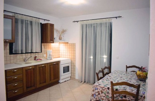 Alonissos Villa | Villa ∙ 2 bedrooms ∙ 4 guests
