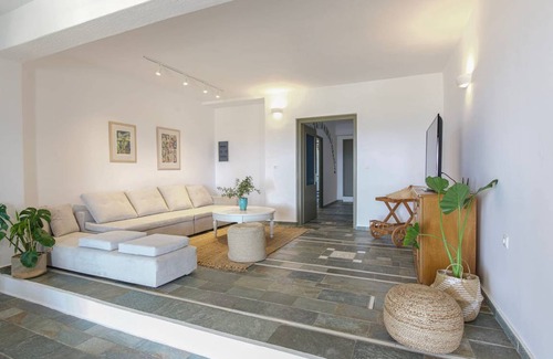 Nea Cryssi Akti Villa | Villa ∙ 3 bedrooms ∙ 6 guests