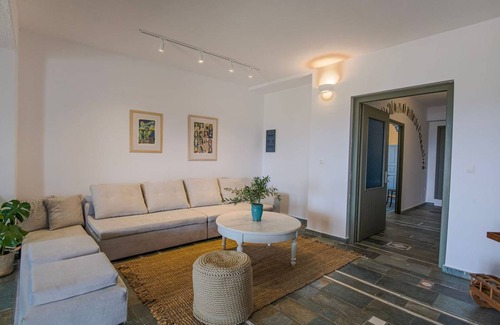 Nea Cryssi Akti Villa | Villa ∙ 3 bedrooms ∙ 6 guests