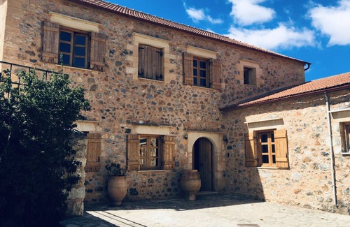 Kefalas Villa | Villa ∙ 4 bedrooms ∙ 9 guests