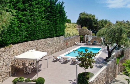 Spartylas Villa | Villa ∙ 5 bedrooms ∙ 9 guests