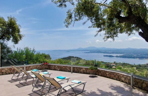 Spartylas Villa | Villa ∙ 5 bedrooms ∙ 9 guests