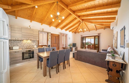 Tzamarelata Villa | Villa Annita by Villa Plus