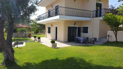 Anavyssos Villa | Villa Christina