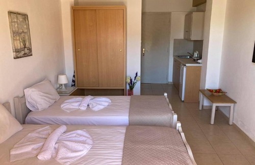 Agios Vasileios Apartment | Villa Dora