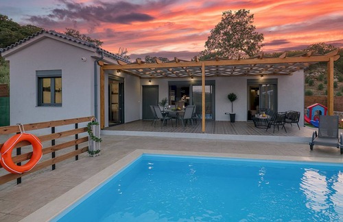Monopari Villa | Villa Eleonas with private swimming pool