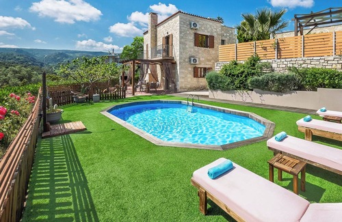 Kirianna Villa | Villa Erato Klio - Two Bedroom Villa, Sleeps 4