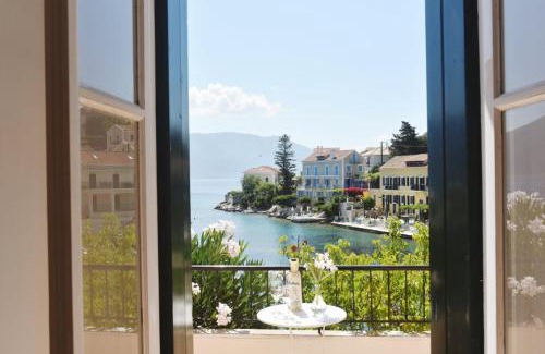Fiskardo House | Villa Ireni Waterfont