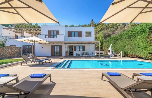 Vlicha Villa | Villa Krini Secret - Three Bedroom Villa, Sleeps 6
