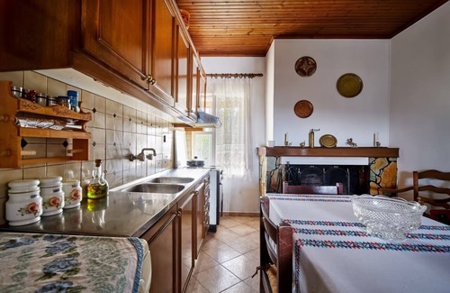 Mylopotamos House | Villa Manthos, Traditional Cretan Mansion