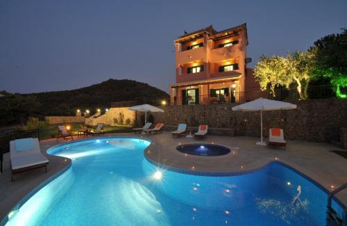 Almiros Beach Villa | Villa Mare e Monti