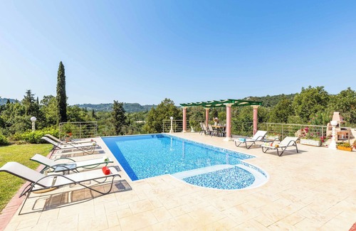 Limni Villa | Villa Mirela Megali - Four Bedroom Villa, Sleeps 9
