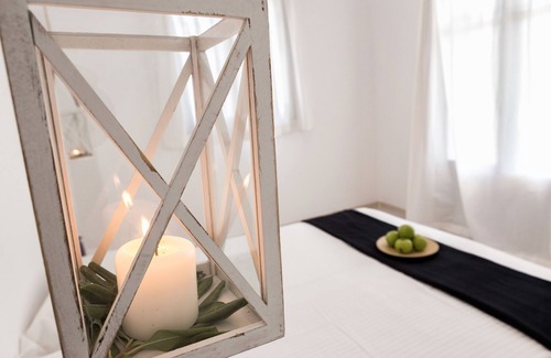 Aliki House | Villa Pela - Deluxe Apartment