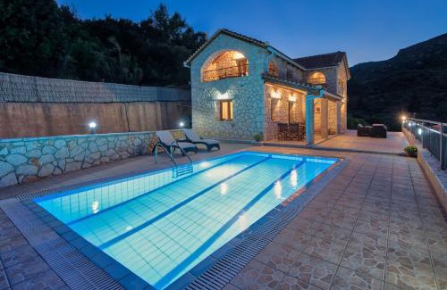 Xirokastello Villa | Villa Socrates