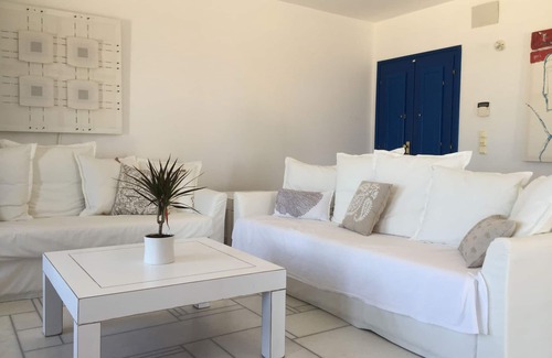 Paros Villa | Waterfront Villa ANTIPAROS