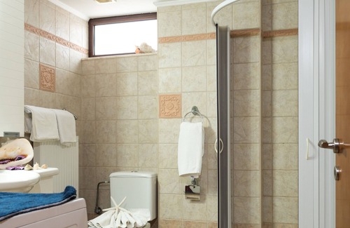 Kolymbari Hotel | Xristinas Apartments