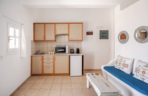 Panormos House | Yakinthos Residence