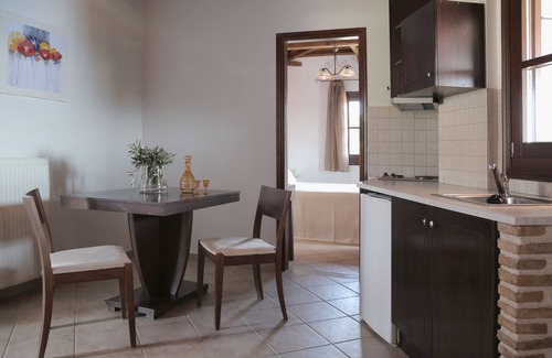 Votsi Apartment | Yalis Hotel
