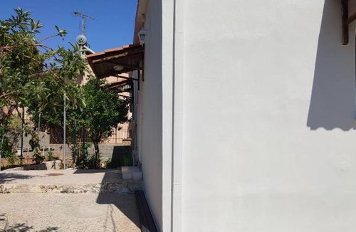 Nea Peramos House | Γαλαζια θεα