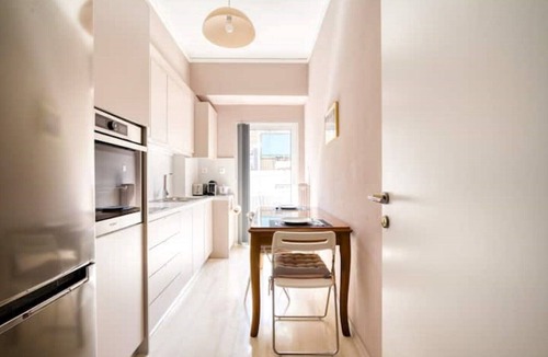 Agios Panteleimonas Apartment | Μοντέρνο διαμέρισμα 2' από το μετρό